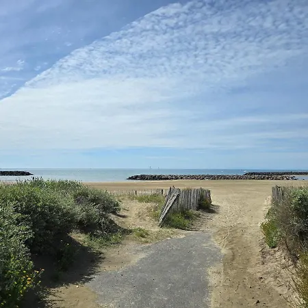 Apartment Rochelongue : Piscine, Plage, Loisirs, Restaurants